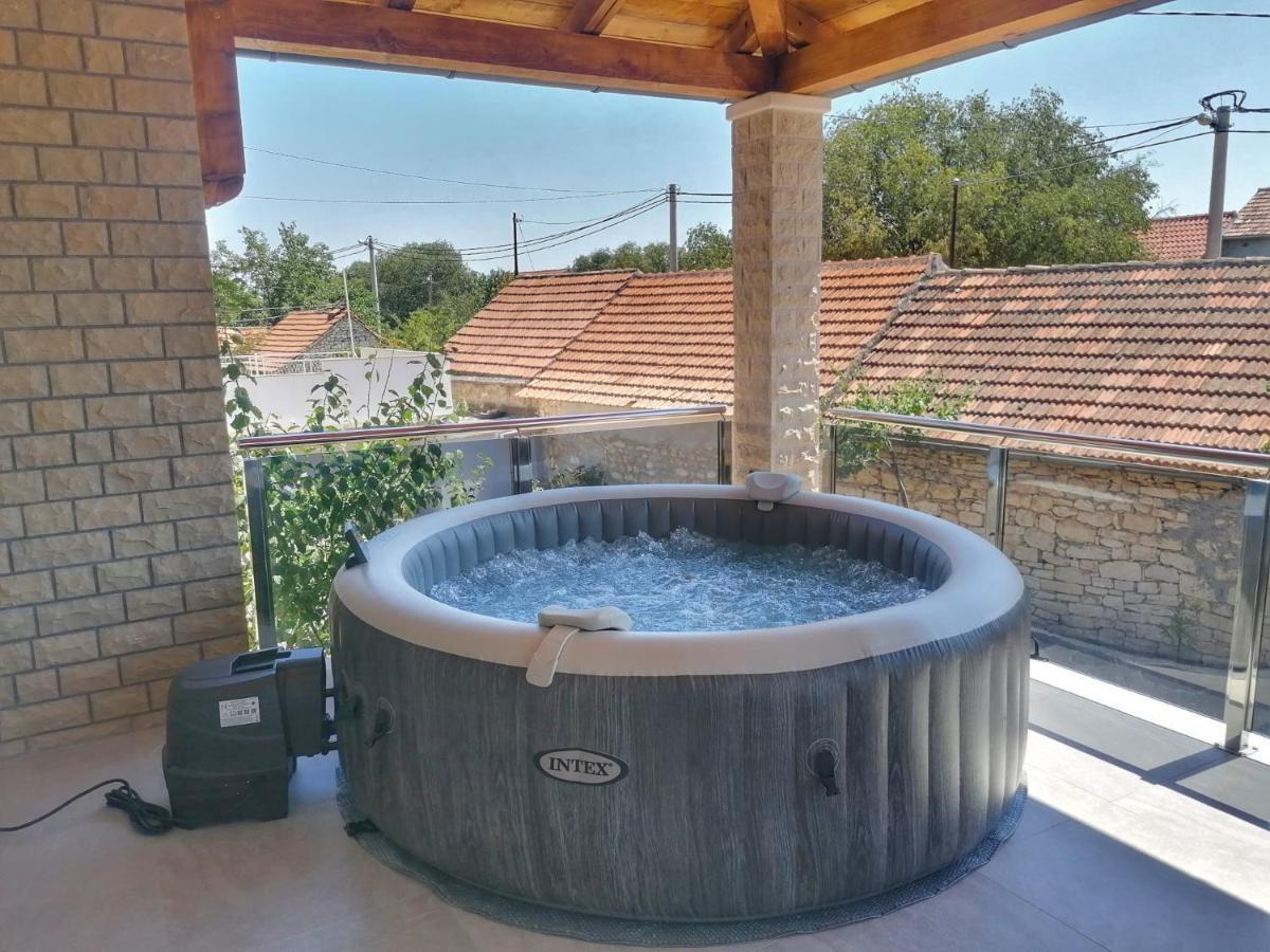 Modern Penthouse Ivan With Rooftop Swimming Pool And Jacuzzi Drinovci 외부 사진